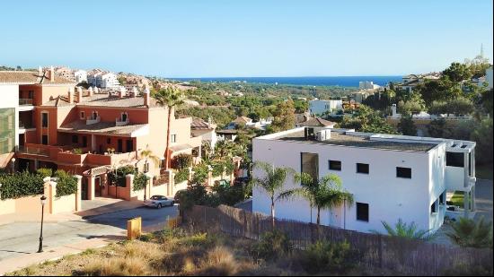 Residential plot with license to build a luxury villa with sea v, Marbella 29604