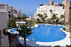 Exclusive apartment in a luxury beachfront complex on the New Go, Estepona 29680