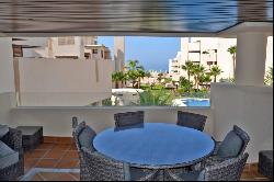 Exclusive apartment in a luxury beachfront complex on the New Go, Estepona 29680