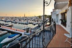 Puerto Banus - 3 bedroom apartment with breathtaking views over , Marbella 29660