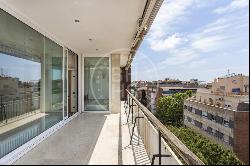 230 SQM LUXURY PENTHOUSE WITH VIEWS FOR SALE IN GALVANY, BARCELO, Barcelona 08021