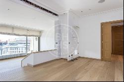 230 SQM LUXURY PENTHOUSE WITH VIEWS FOR SALE IN GALVANY, BARCELO, Barcelona 08021