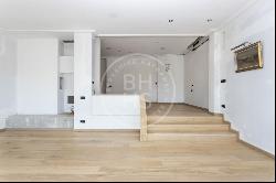 230 SQM LUXURY PENTHOUSE WITH VIEWS FOR SALE IN GALVANY, BARCELO, Barcelona 08021