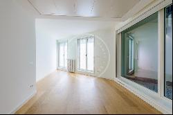 EXCLUSIVE MODERNIST PENTHOUSE IN CASA BUReS, Barcelona 08007