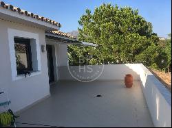 Villa for sale in Málaga, Marbella, Los Naranjos Golf, Marbella 29660