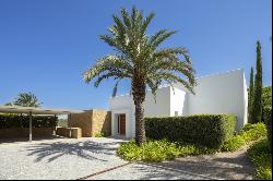 Brand-new luxury villa situated in a unique and privileged golf , Casares 29690