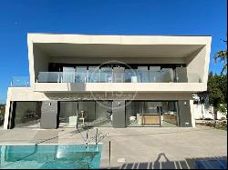 Villa for sale in Málaga, Marbella, Valle del Sol, Marbella 29670