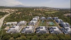 Garden apartment in a brand-new complex surrounded by nature in , San Roque 11360