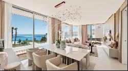 Outstanding penthouse apartment in new beachfront development, Estepona 29680