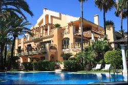 Superb front line beach apartment located in the renown urbanisa, Marbella 29660