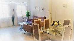 Recently renovated ground floor apartment located in the Old Tow, Marbella 29601