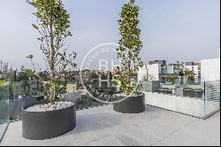 280 sqm luxury flat with pool and terrace for sale in Conde Orga, Madrid 28043