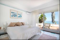 Unique beachfront villa set in Marbella's most desirable address, Marbella 29602