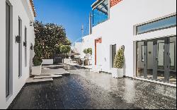 Modern villa with sea views located in the heart of Elviria, Marbella 29604