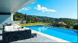 Modern villa with panoramic sea views in Los Altos de Los Monter, Marbella 29603