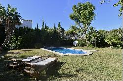 Villa for sale in Málaga, Marbella, Nueva Andalucía, Marbella 29660