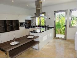 Recently built villa with sea views in El Paraiso Alto, Benahavi, Estepona 29680