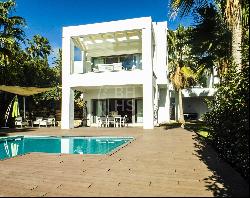 Recently built villa with sea views in El Paraiso Alto, Benahavi, Estepona 29680