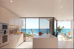 Exclusive off-plan beachfront luxury first-floor apartment in Es, Estepona 29680