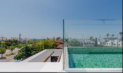 Exclusive beachside contemporary villas next to the new San Pedr, Marbella 29670