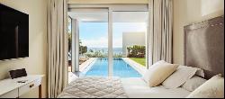 Contemporary 2nd line beach villa in Puente Romano., Marbella 29602