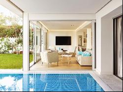 Contemporary 2nd line beach villa in Puente Romano., Marbella 29602