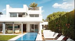 Contemporary 2nd line beach villa in Puente Romano., Marbella 29602