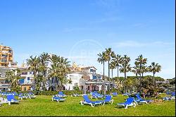 Large charming duplex ground floor apartment in a privileged fro, Marbella 29604