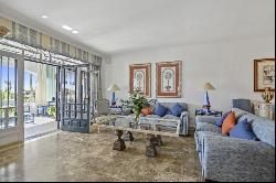 Large charming duplex ground floor apartment in a privileged fro, Marbella 29604