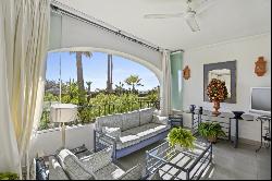 Large charming duplex ground floor apartment in a privileged fro, Marbella 29604