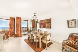 Spectacular duplex penthouse in a brand-new development of 237 l, Estepona 29680