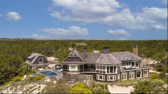 Shipwreck Drive, Amagansett, New York