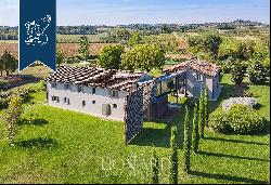 Finely-renovated luxury estate for sale in the province of Ravenna