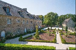 Vannes, Manor 20mn from the beaches on 9ha