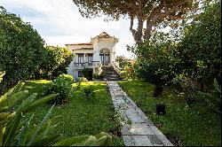 Detached house, 6 bedrooms, for Sale