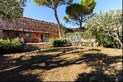 Unique villa facing the bay of Monte Argentario