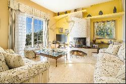 Well maintained Mediterranean villa with panoramic views