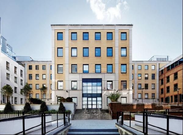 Adelphi Plaza is a 5 storey over basement modern office building which extends to approx. 