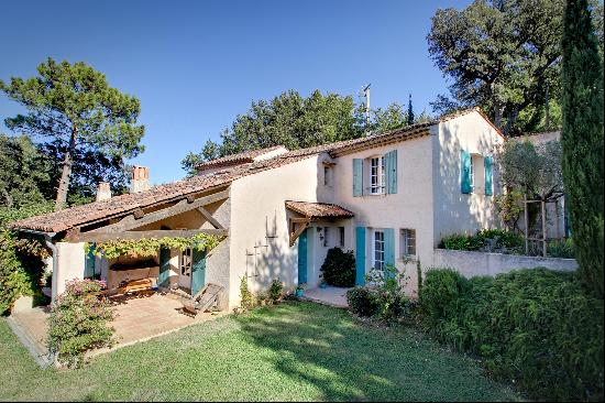 Lovely villa close to Grimaud village.