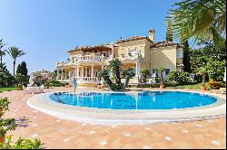 Traditional Villa in El Paraíso, Estepona