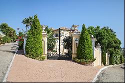 Traditional Villa in El Paraíso, Estepona