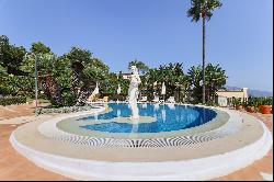 Traditional Villa in El Paraiso, Estepona