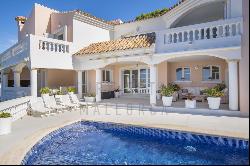 Well maintained Mediterranean villa with stunning sea views