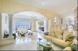 Well maintained Mediterranean villa with stunning sea views