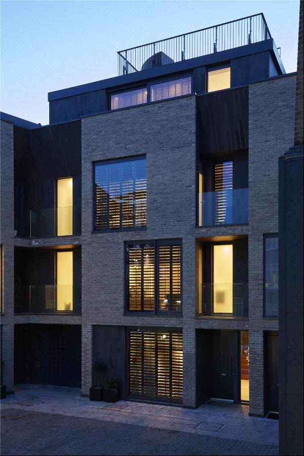 Cotswold Mews, London, SW11 3EE