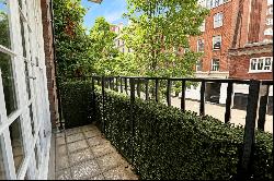 Park Mount Lodge, 12-14 Reeves Mews, Mayfair, London, W1K 2EG