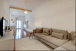 3 Bedroom Flat with Private Garden, Arroios, Lisbon