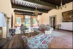 Prestigious Estate of the 16th century on the hills of Lucca