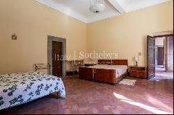 Prestigious Estate of the 16th century on the hills of Lucca