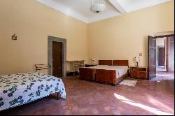 Prestigious Estate of the 16th century on the hills of Lucca